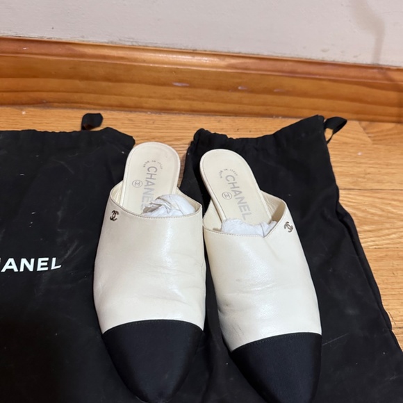 Authentic Chanel Mules - Picture 2 of 6